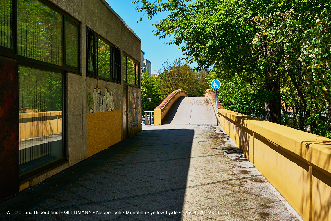21.03.2017 - Abrissbaustelle Quiddezentrum in Neuperlach